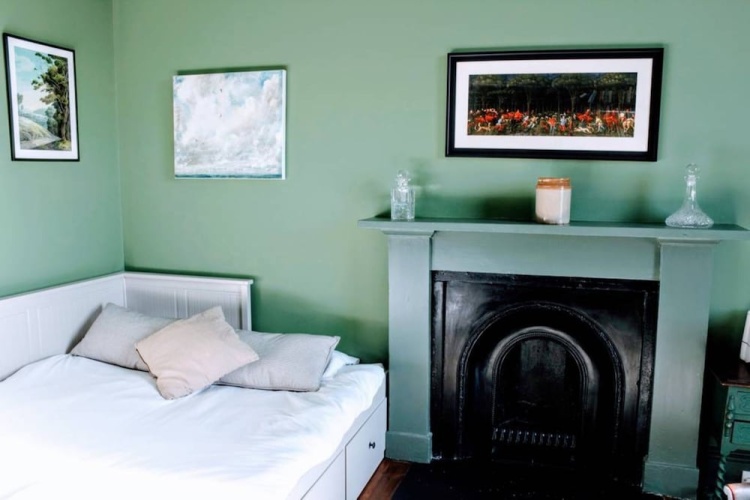 3 Bedroom Flat Overlooking the Meadows Sleeps 5