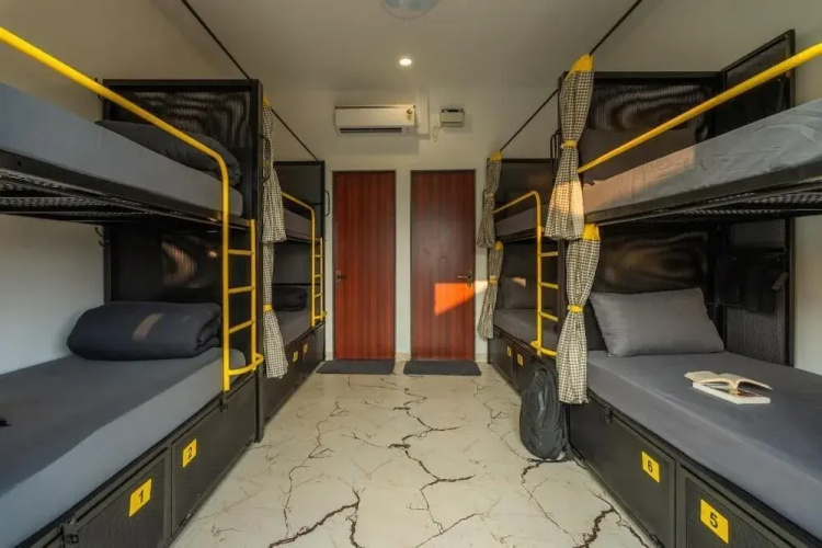 The Hosteller Goa, Mandrem