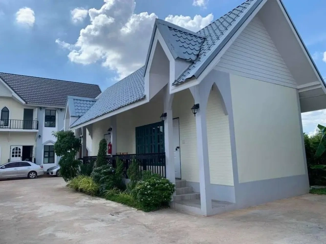 Double Bungalow
