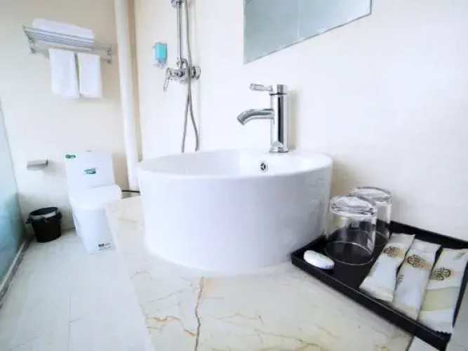 Xinxiang that month that fine guest room