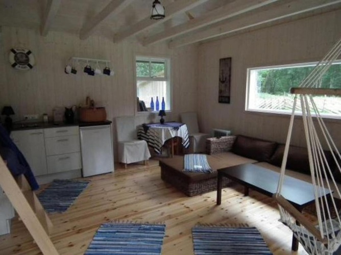 2 Bedrooms Cottage
