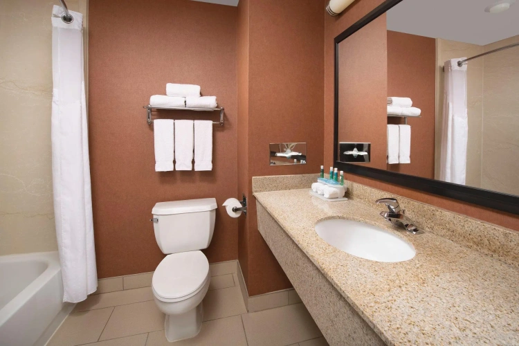 Quadruple Suite