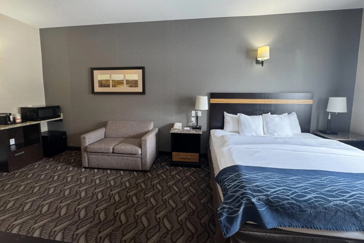 Comfort Inn & Suites photo 7