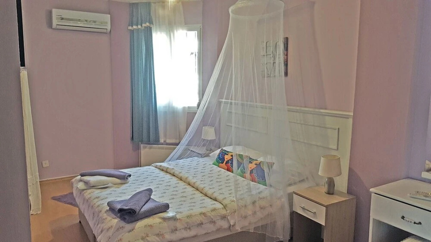 Mayko Ev Hotel