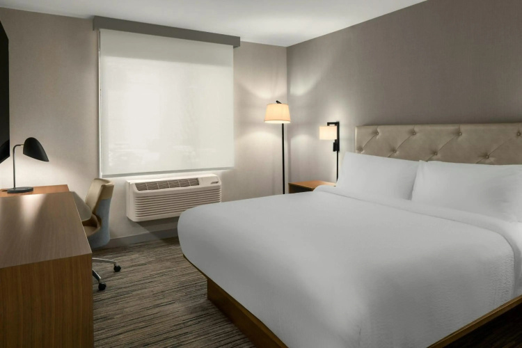 Four Points by Sheraton Downtown Seattle Center