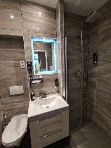 Deluxe Double room with city view