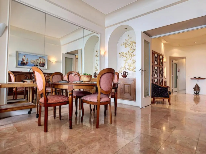 Nestor&Jeeves - HORIZON PROMENADE - Central - Sea front