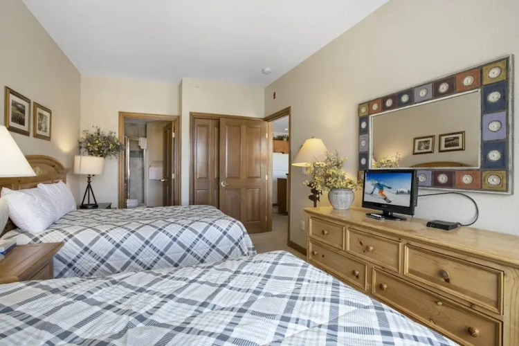 224 Chapel Square 2 Bedroom Condo by RedAwning
