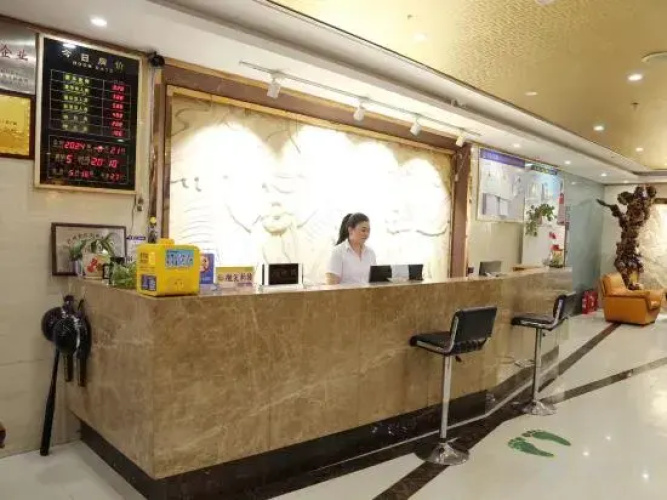 Crowne Plaza Hotel