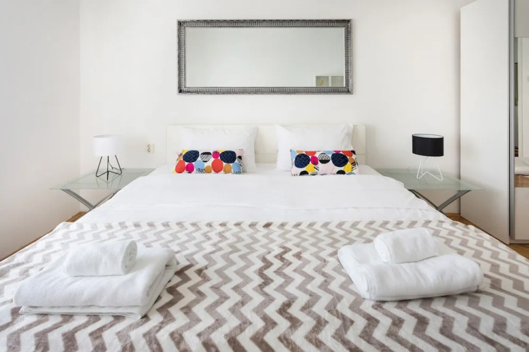 Spacious 2bdr Apartment on Tkalciceva Street