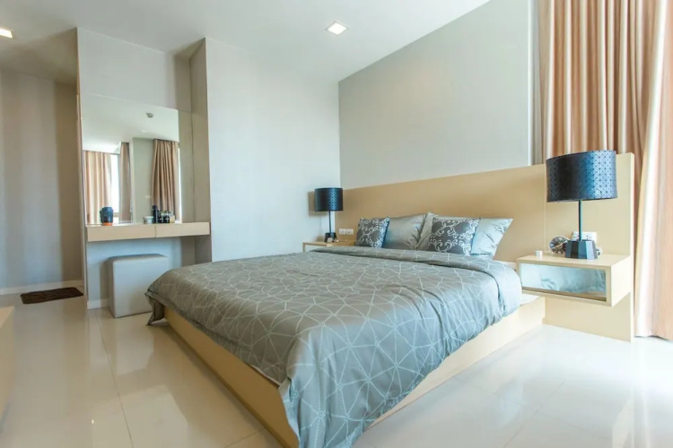 Landmark Residence