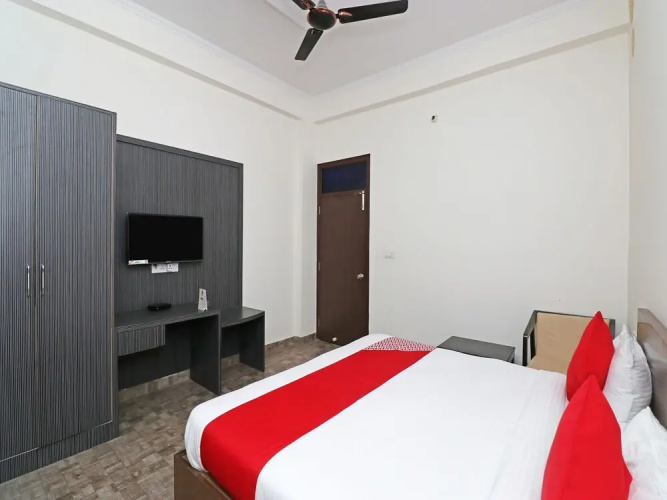 Oyo 26611 Anand Mangal Hotel