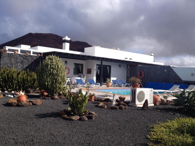 2 Bedrooms Double Villa