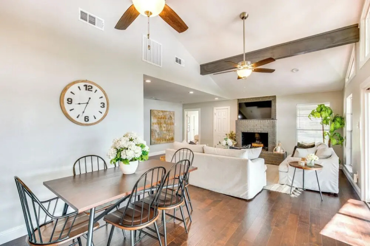 Private Dock & Fire Pit: Cedar Creek Reservoir Gem