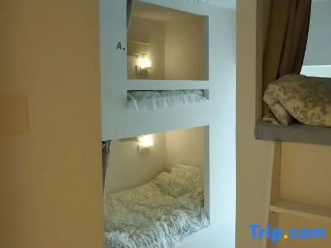 Bed in Dorm (female dorm)