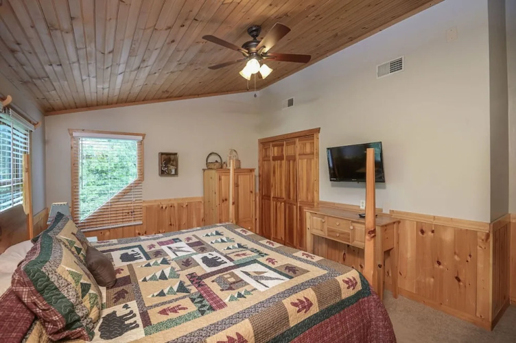 Best of Both Worlds by Eagles Ridge Resort