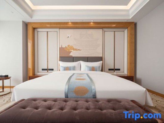 Deluxe Double Suite