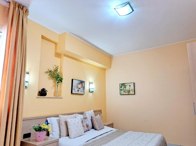1 Bedroom Apartment with balcony