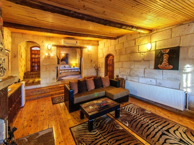 Deluxe Suite