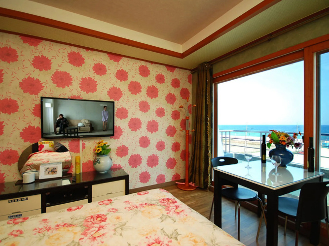 Sunrise Pension