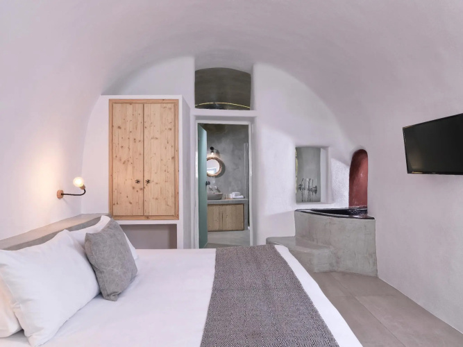 Elysian Santorini
