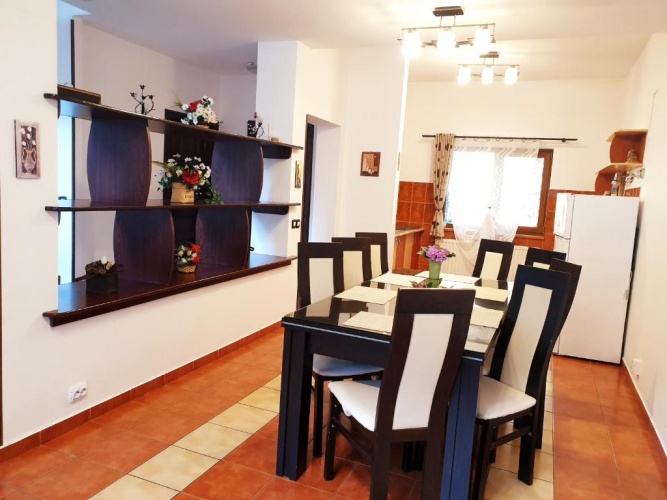 3 Bedrooms Villa
