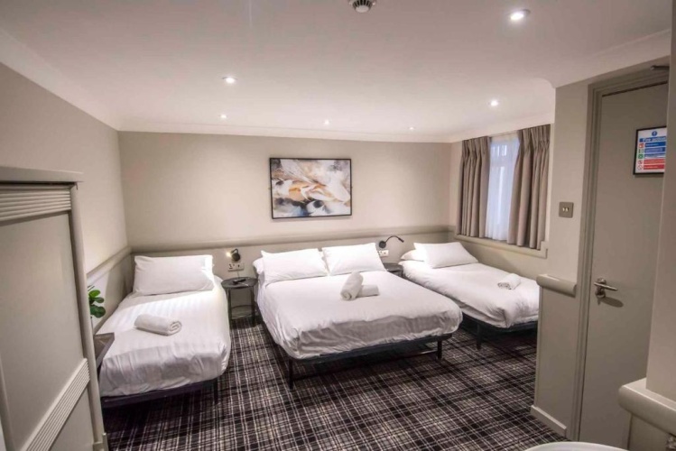 Standard Quadruple room