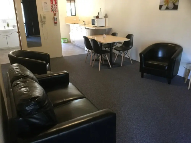 Captains Quarters Motor Inn