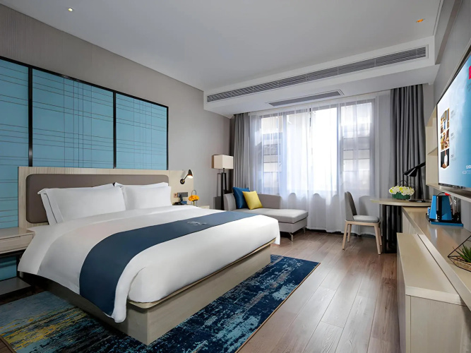 Echarm Hotel (Mile)