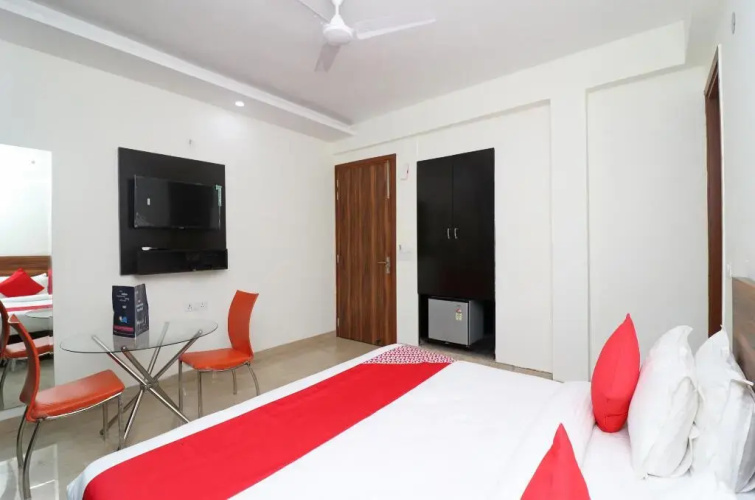 Sanvi By OYO Rooms