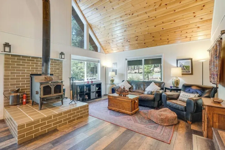 3 Bedrooms Cottage