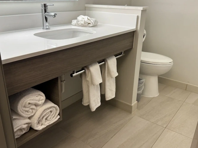 1 Bedroom Suite