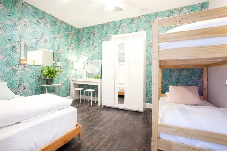 Economy Triple room