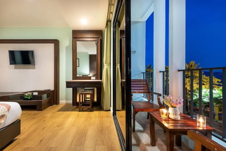 Deluxe Triple room with sea view