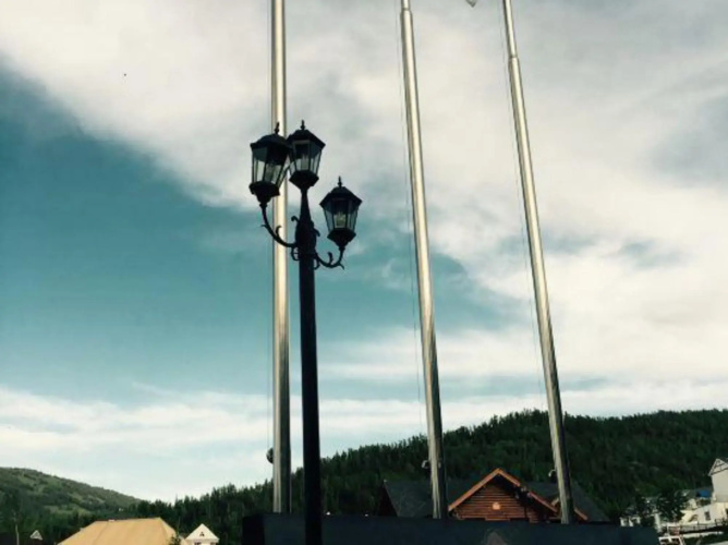 The Four Seasons Amusement Hotel Kanas