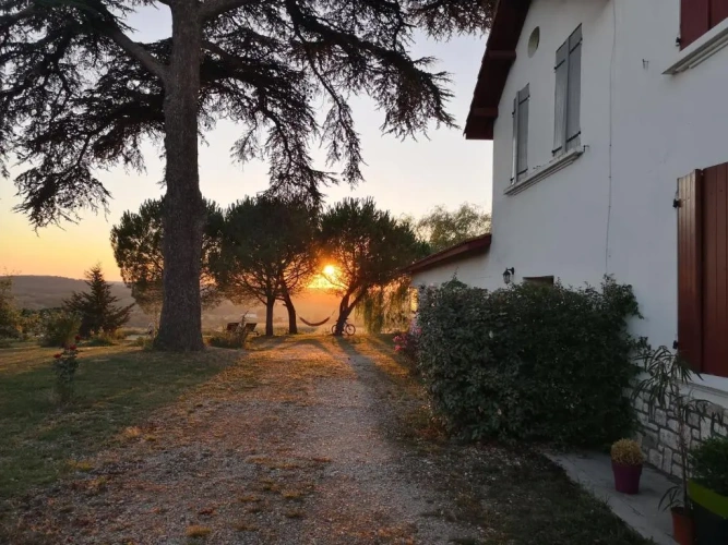 2 Bedrooms Cottage