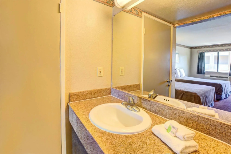 Good Nite Inn Redlands