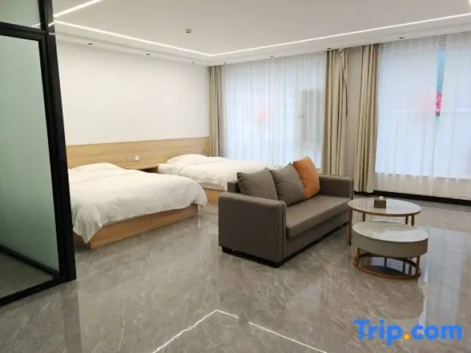 Deluxe Family room