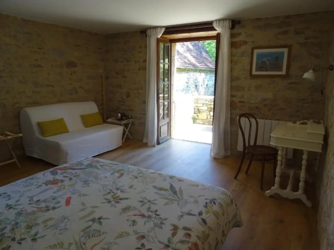 Standard Double room with garden view