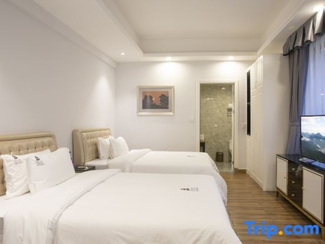1 Bedroom Suite with garden view
