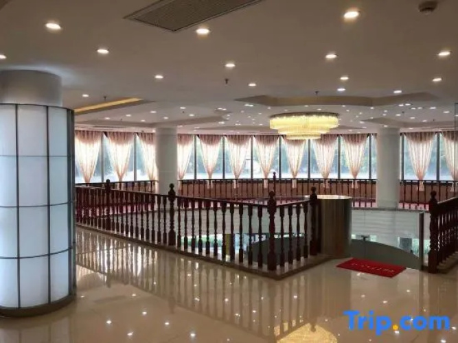 Thih Hotel Shanghai