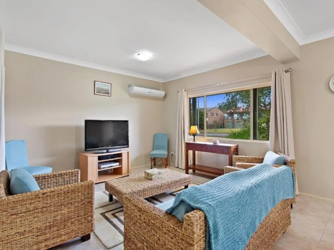 3 Bedrooms Cottage