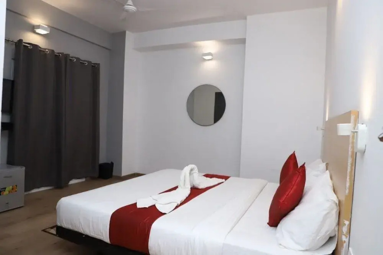 Hotel Aarkay Palace