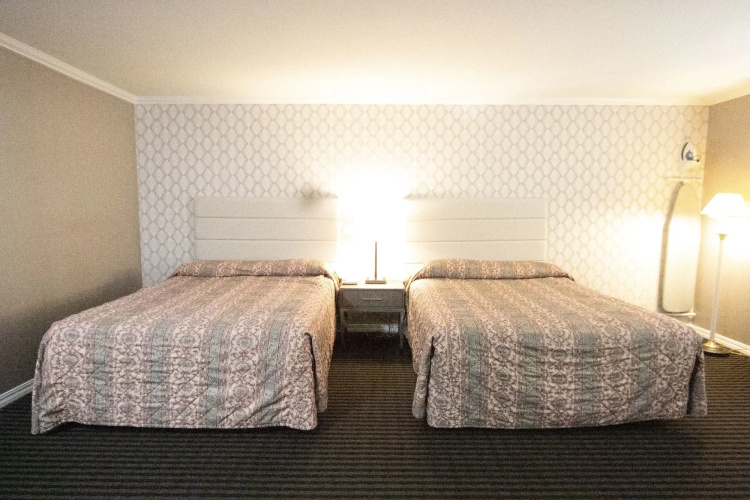 Alpha Inn & Suites