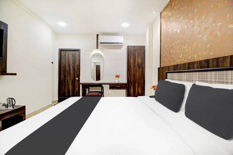 Hotel O Vijayawada Near Railway Station
