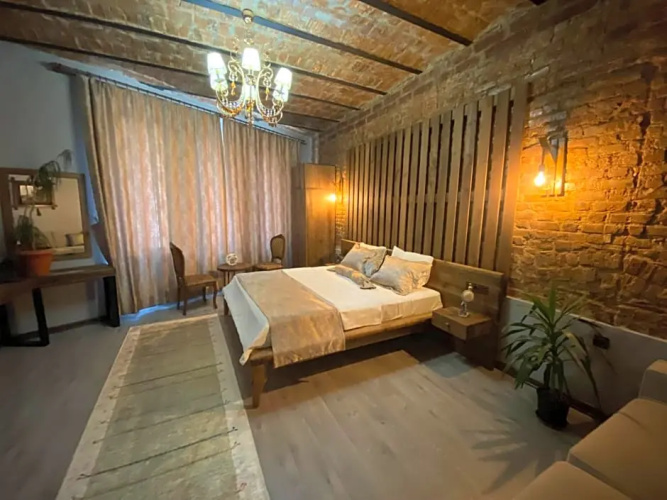 Alma Port Suites