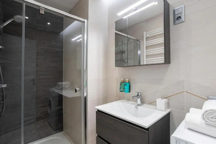 1 Bedroom Deluxe Double Apartment