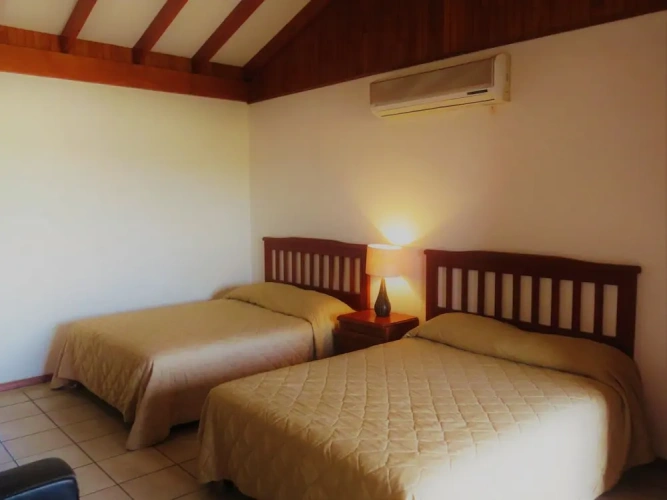 Quadruple Suite with bay view