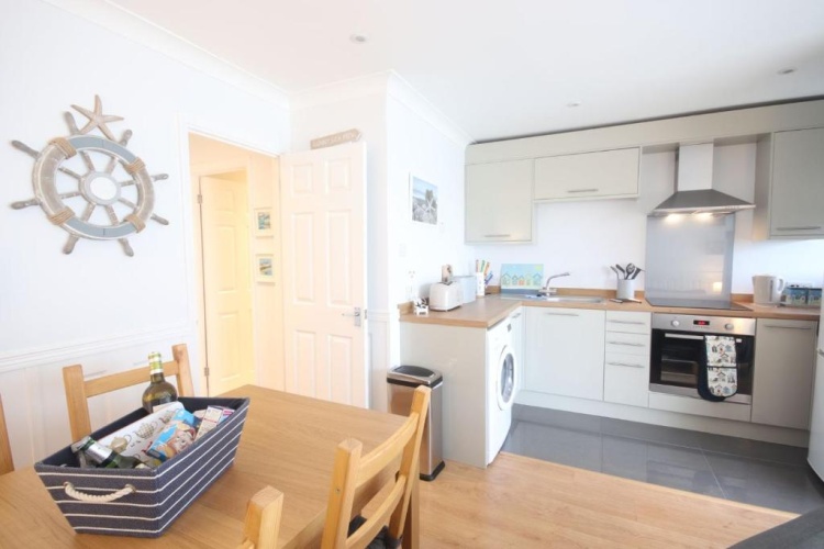 2 Bedrooms Cottage