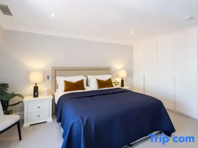 3 Bedrooms Premium Double Apartment